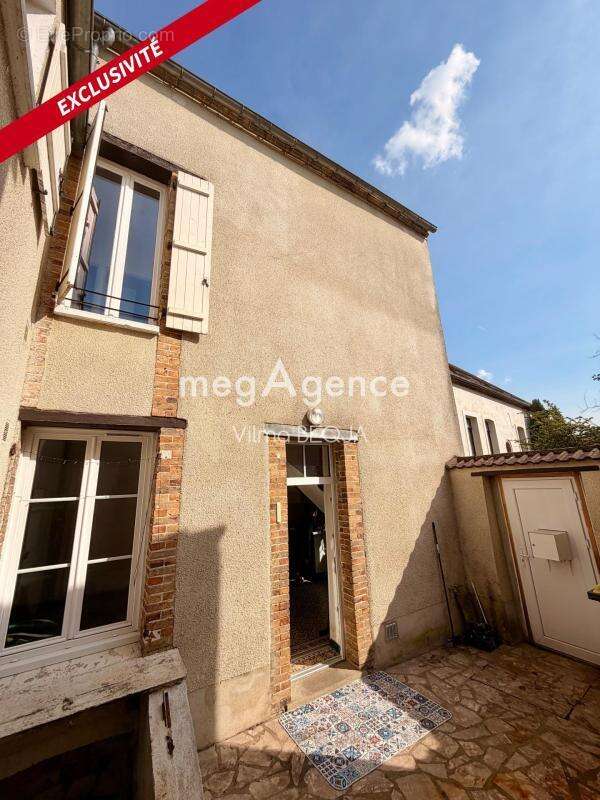 Maison à PONT-SUR-YONNE