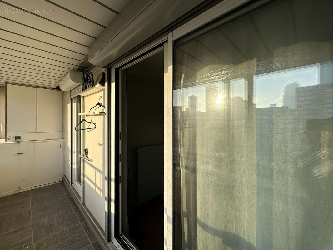 Nanterre Préfecture Parc André Malraux : Appartement de 5 pièces  sur 102 m2 + balcons + cave + box fermé - photo 16