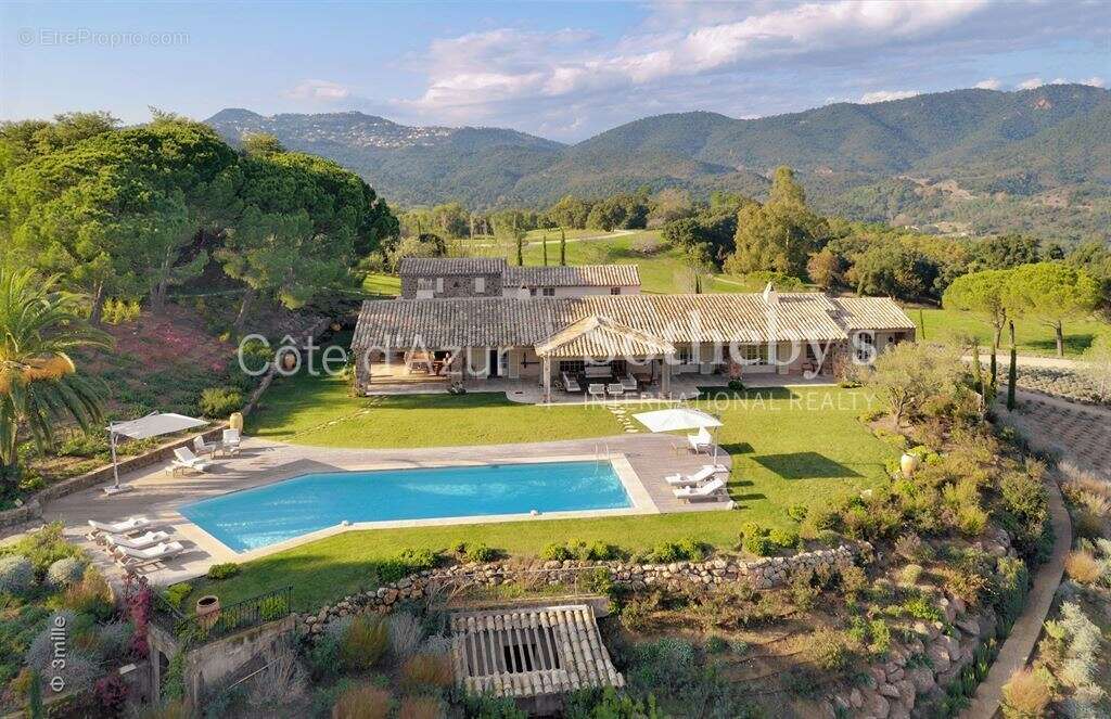 Maison à LES ADRETS-DE-L'ESTEREL