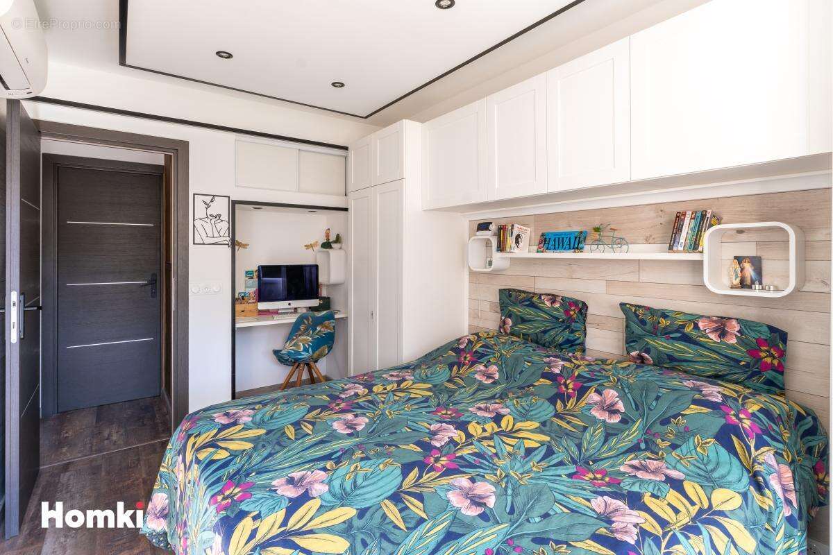 Appartement à MANDELIEU-LA-NAPOULE