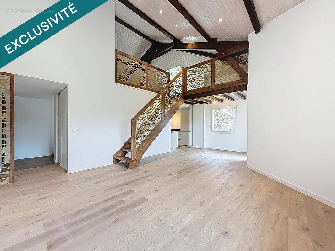 Photo 1 - Appartement à VIRY