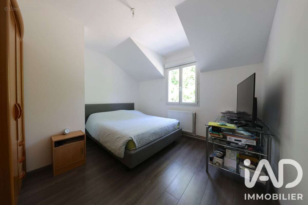 Maison 240 m² à Soisy-Sur-Seine  - photo 5