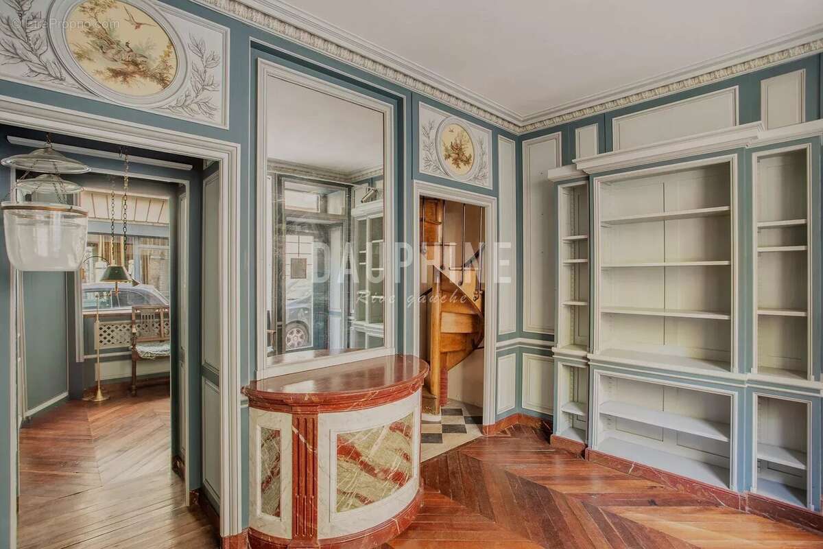 Appartement à PARIS-7E