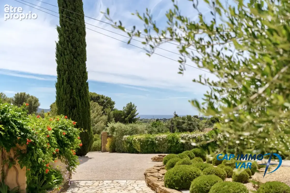 Maison 6 pièces 206 m² à vendre à La Cadiere-D'azur (83740) - photo 5