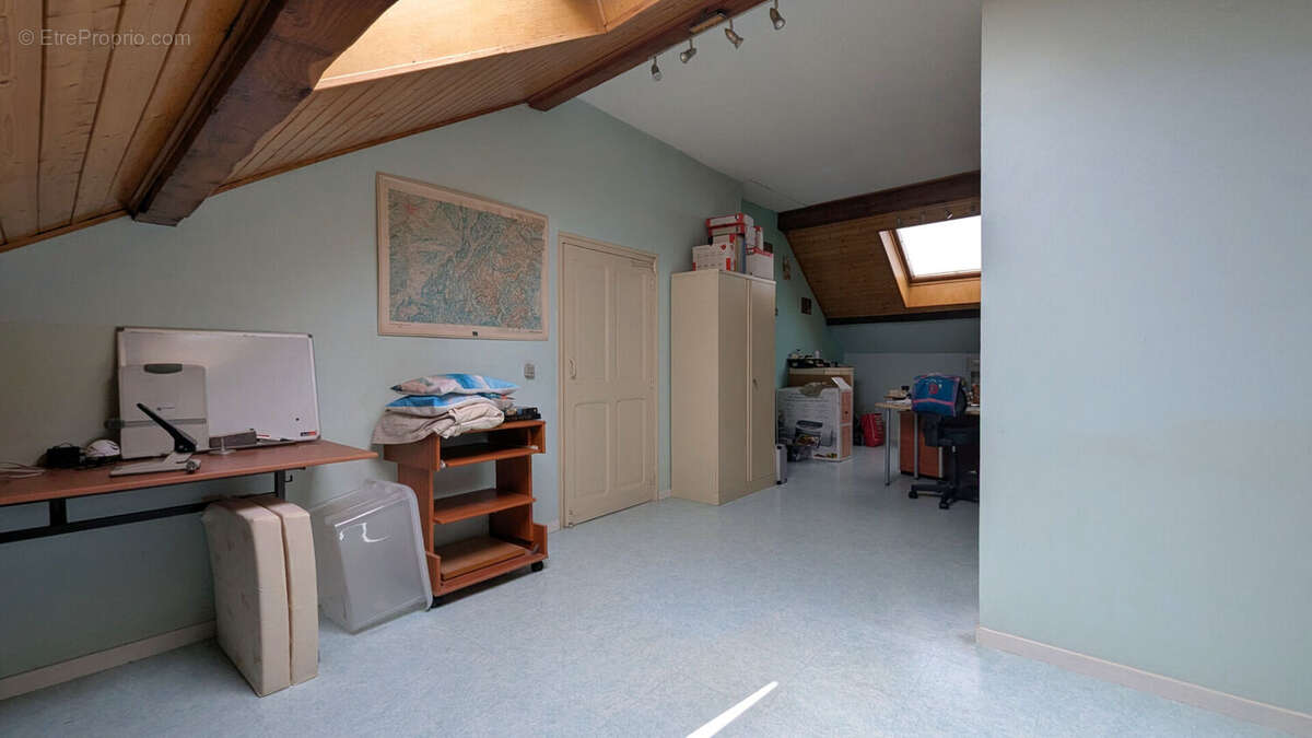 ETERCY - Maison familiale avec piscine chauffée - photo 16