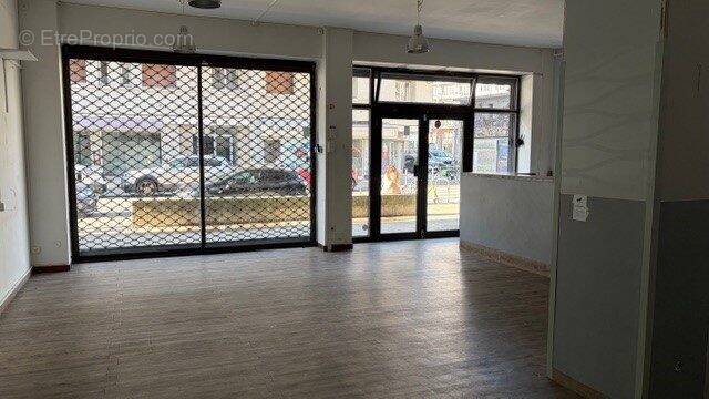 Commerce à GRENOBLE