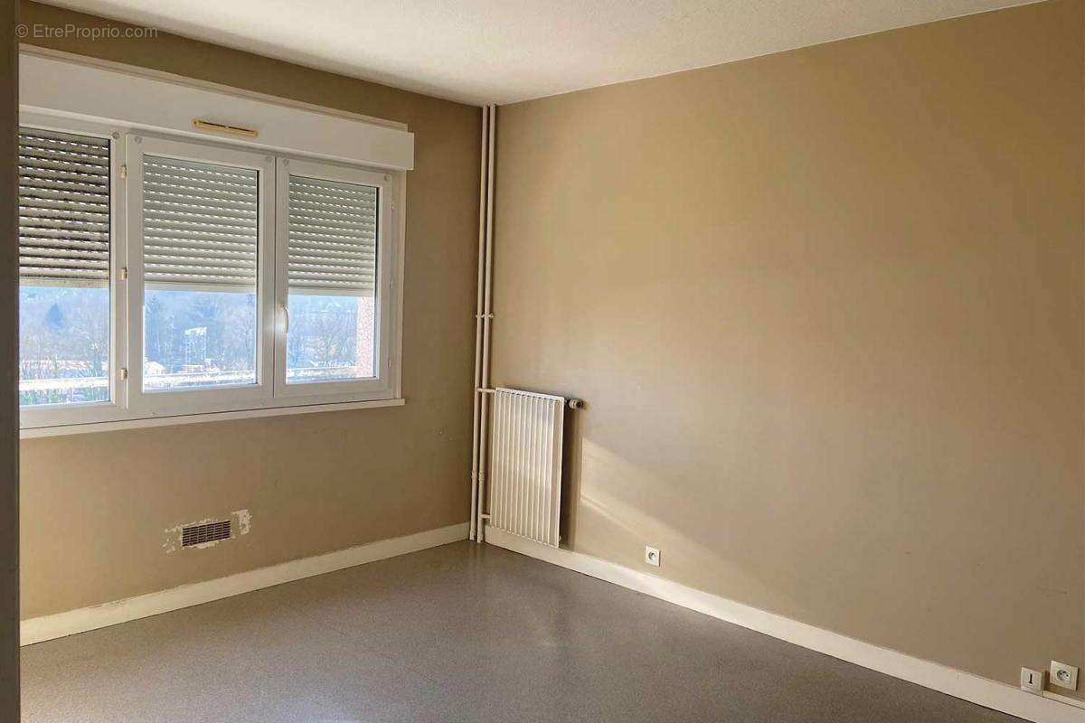 Appartement à PARON