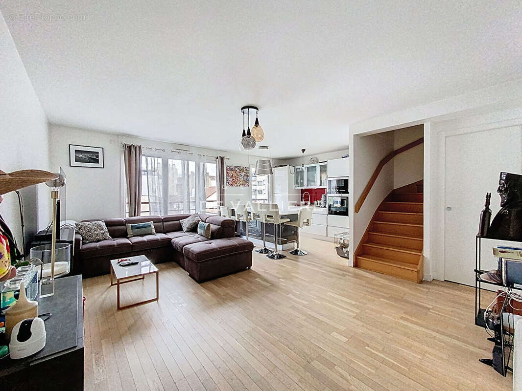 Appartement à SURESNES