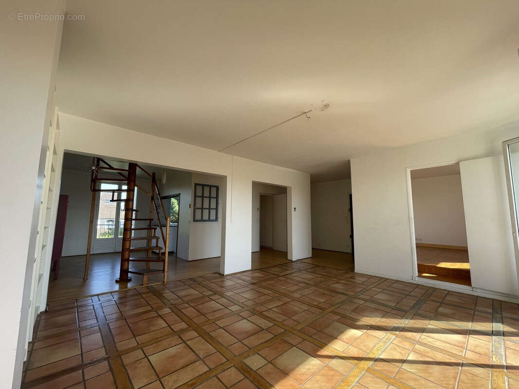 Appartement 123 m² à Drancy  - photo 3