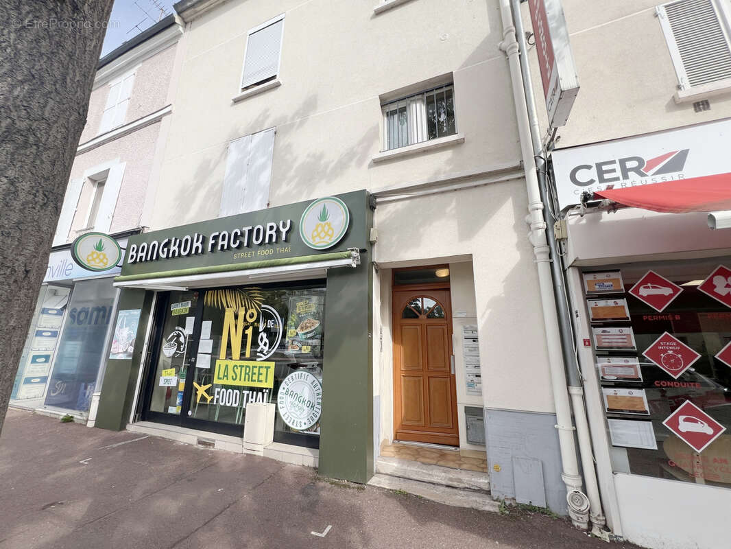 Appartement à SAINT-MAUR-DES-FOSSES