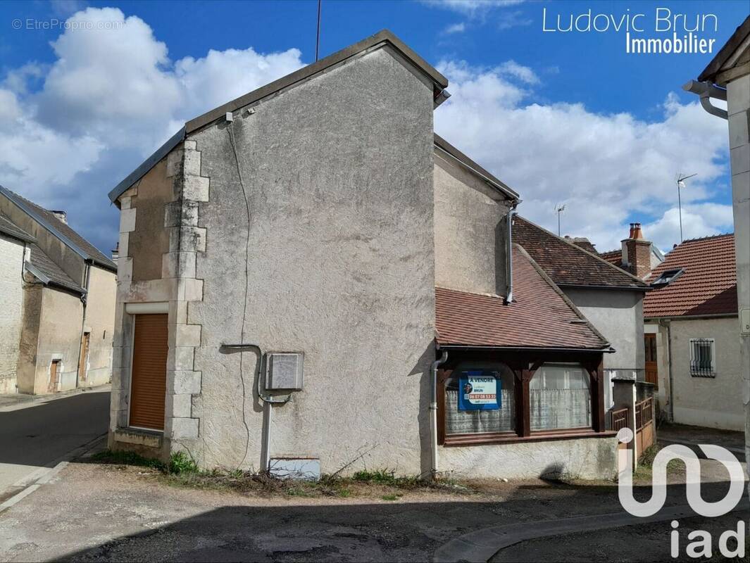 Photo 1 - Maison à VAL-DE-MERCY