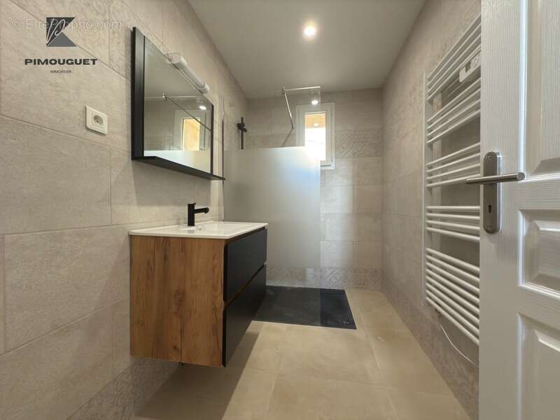 Maison à SAINT-EMILION