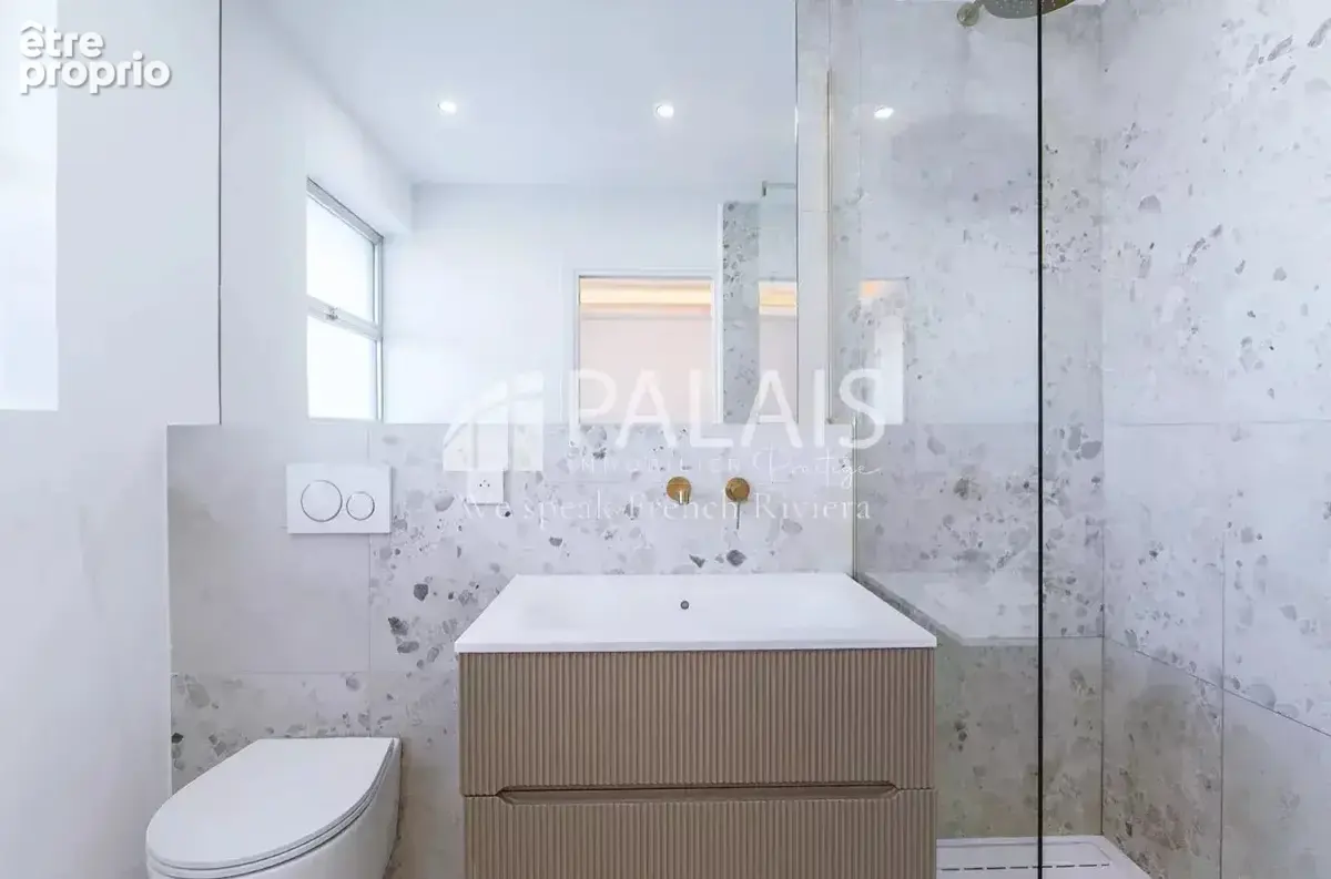 VILLENEUVE LOUBET / Marina Baie des Anges, sublime appartement 3 pièces rénové et climatisé avec terrasse,  vue mer, cave , gara - photo 17