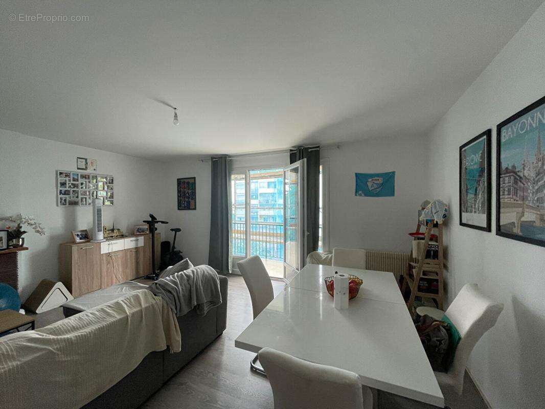 Bayonne, appartement T3 80 m2 loué - photo 2