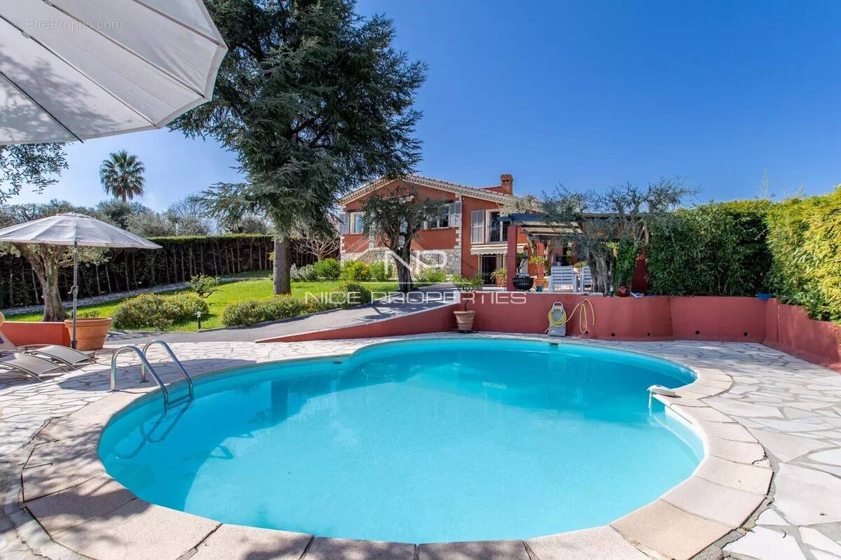 Maison à SAINT-JEANNET