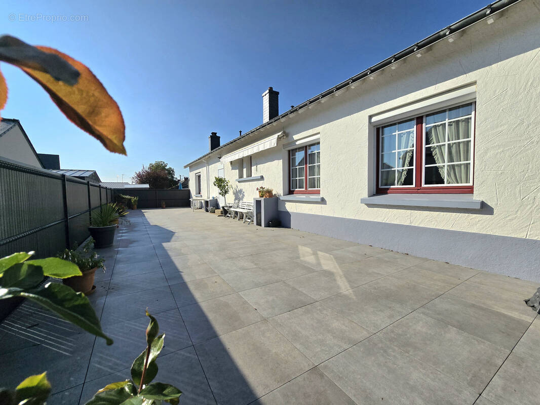 Maison à LA ROUXIERE