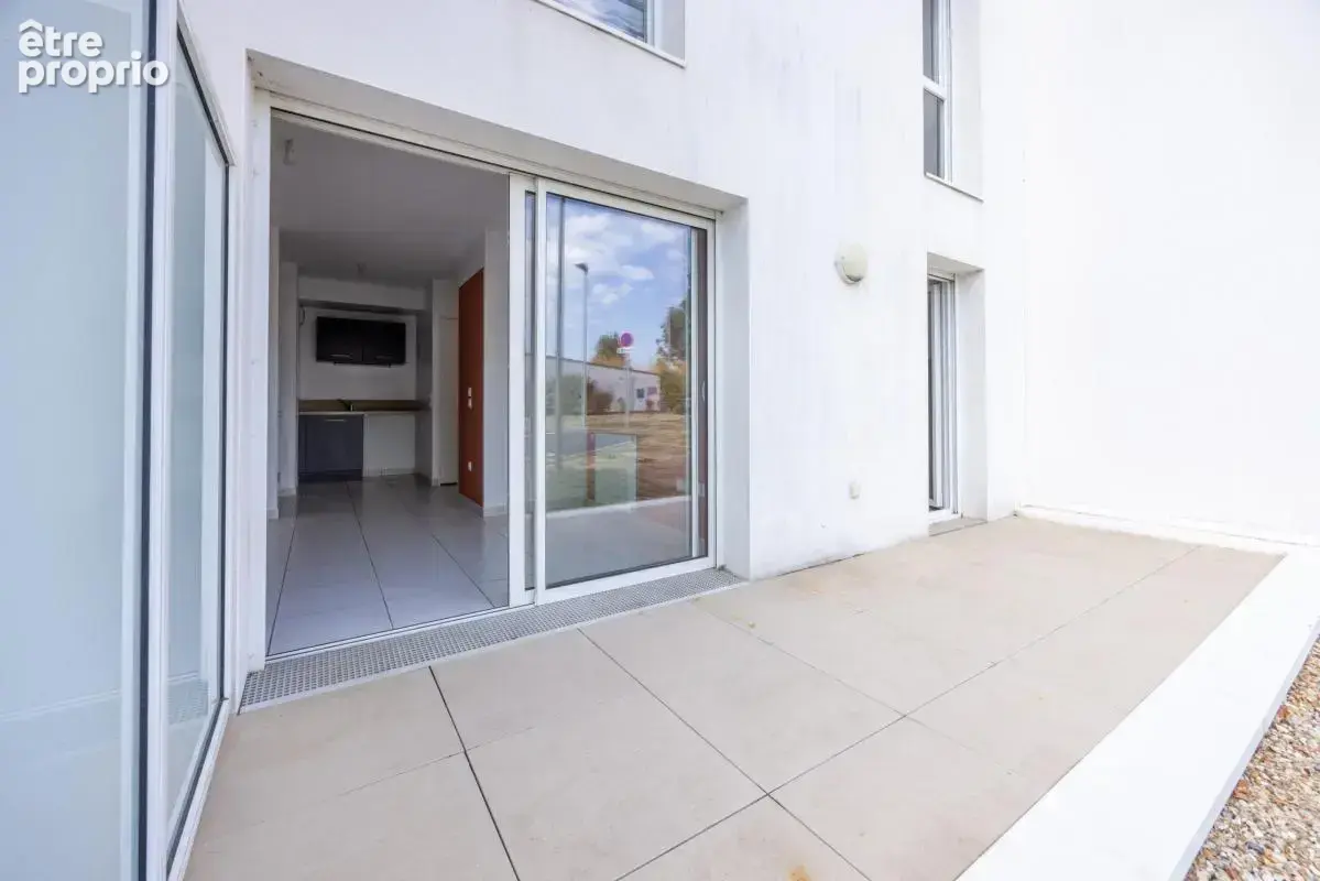 T2 récent avec terrasse - photo 4