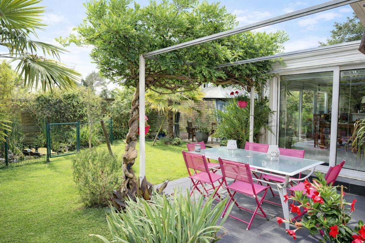 Maison à HARDRICOURT