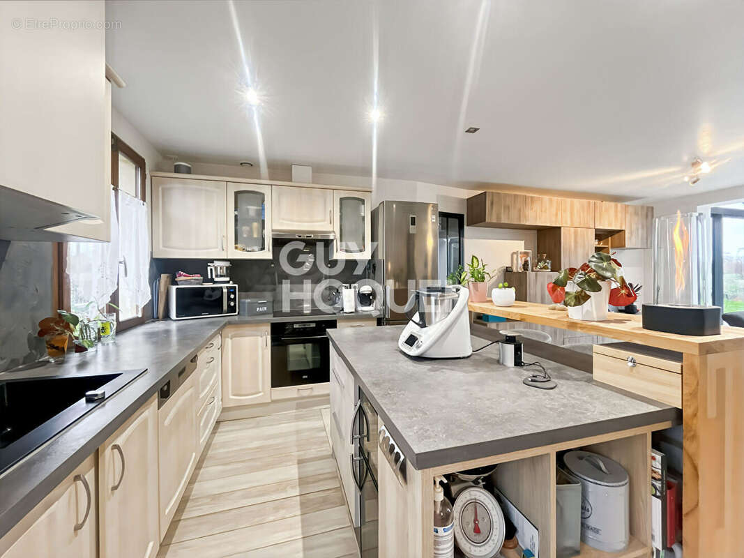 Maison à CHAUMES-EN-BRIE