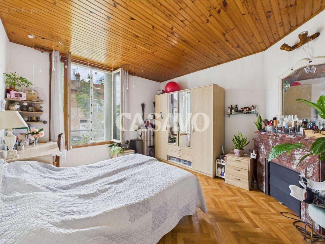 Maison à LIVRY-GARGAN