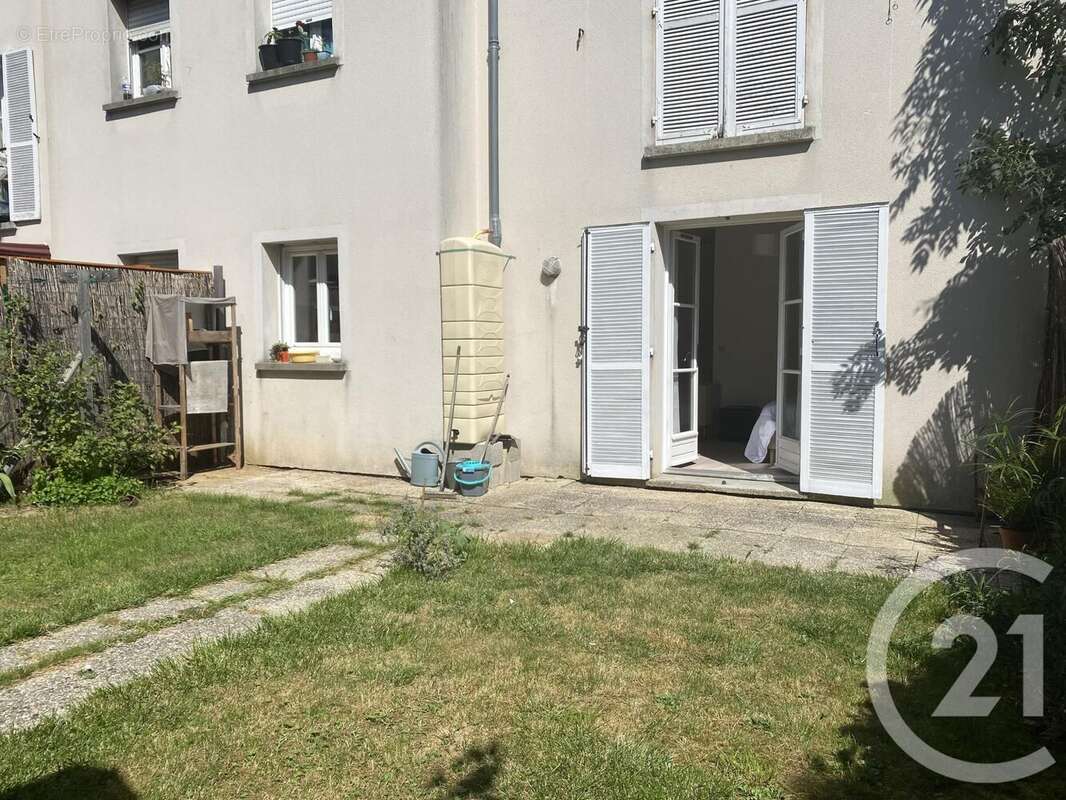 Appartement à BRIE-COMTE-ROBERT