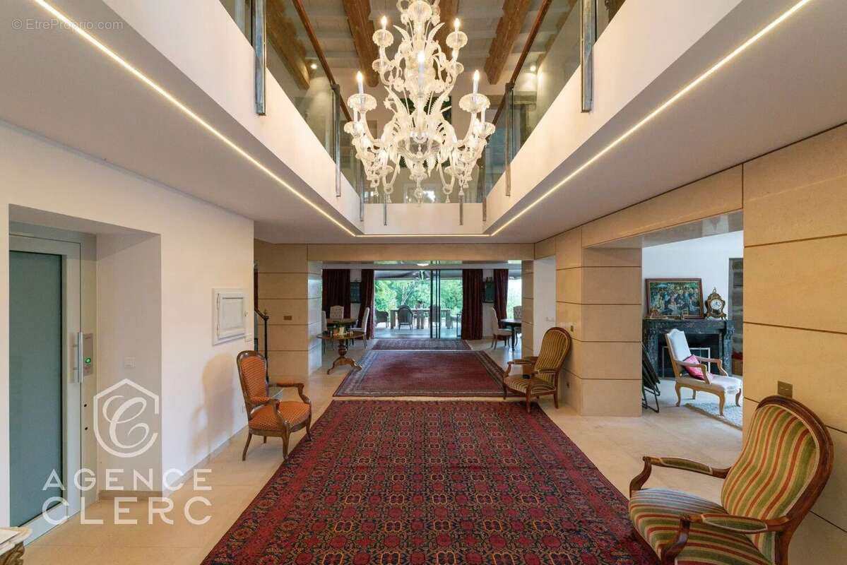 Maison à PERS-JUSSY