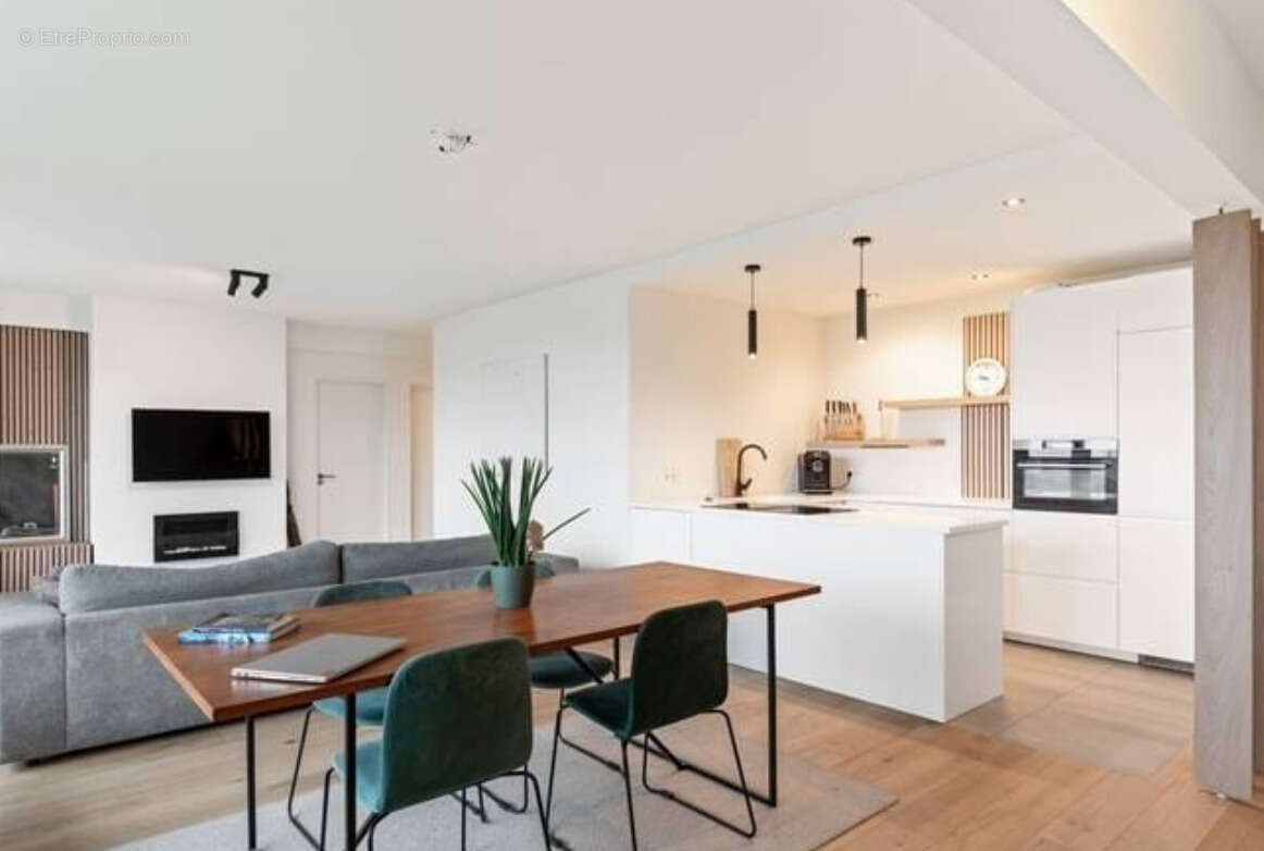 Appartement à ISSY-LES-MOULINEAUX