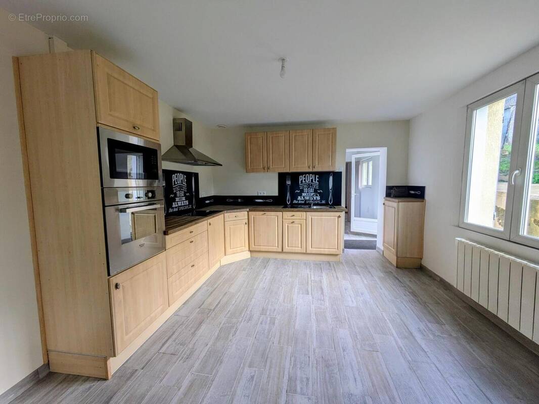 Photo 1 - Maison à SAINT-QUENTIN