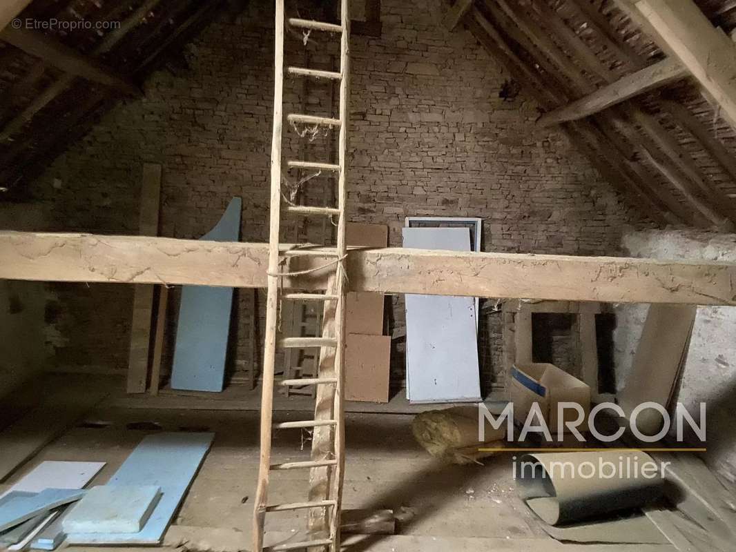 Maison à NOUZEROLLES