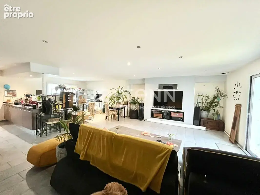 Villa plain-pied 140 m² - 3 chambres, piscine et cuisine d'été sur 1200 m² à Aigues-Vives - photo 6