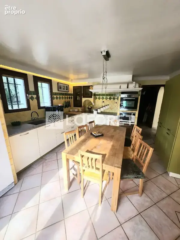 Maison 5 chambres 171 m² avec dépendance 80 m² - photo 8