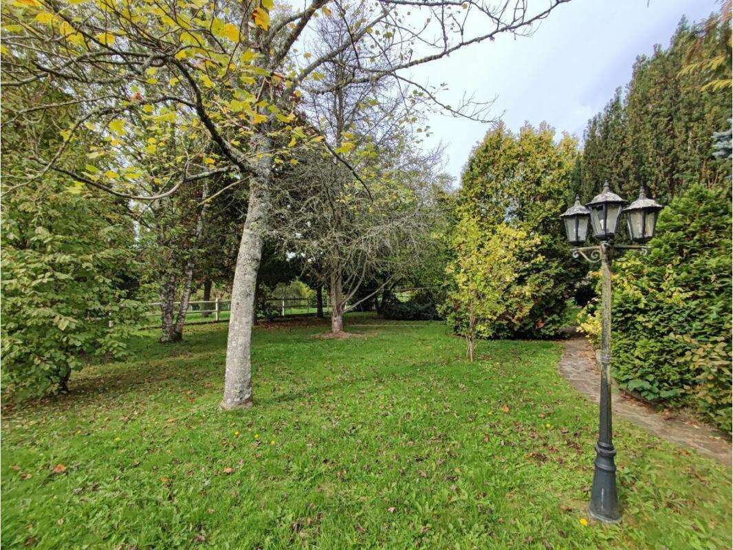 Maison à LA LANDE-DE-GOULT