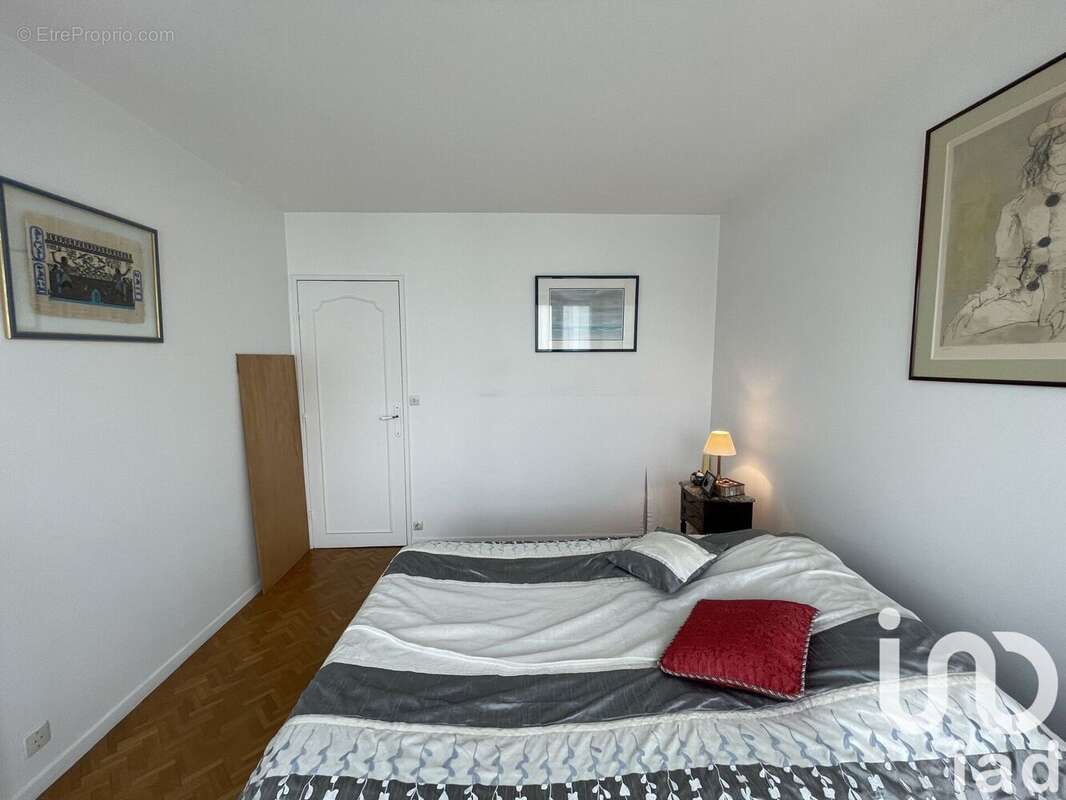 Photo 7 - Appartement à GENNEVILLIERS