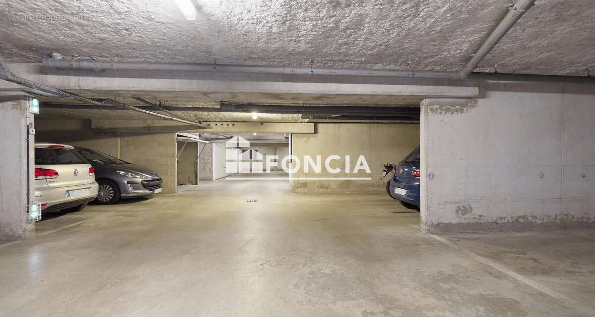 Appartement à SAINTE-GENEVIEVE-DES-BOIS