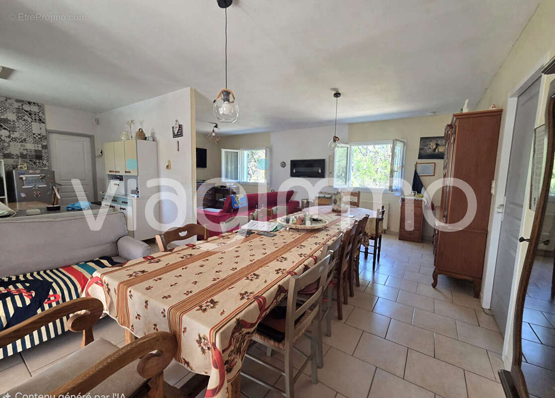 Maison située à Saint-Paul-Trois-Châteaux en viager occupé - photo 4