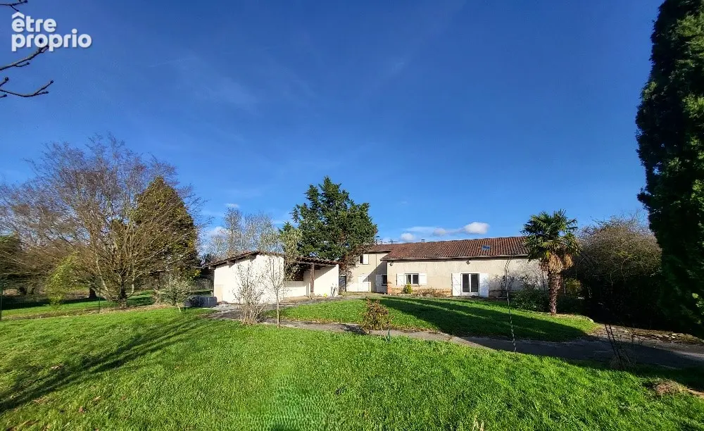 Magnifique bâtisse de 272 m² sur 1.2 hectares de terrain clos - photo 2