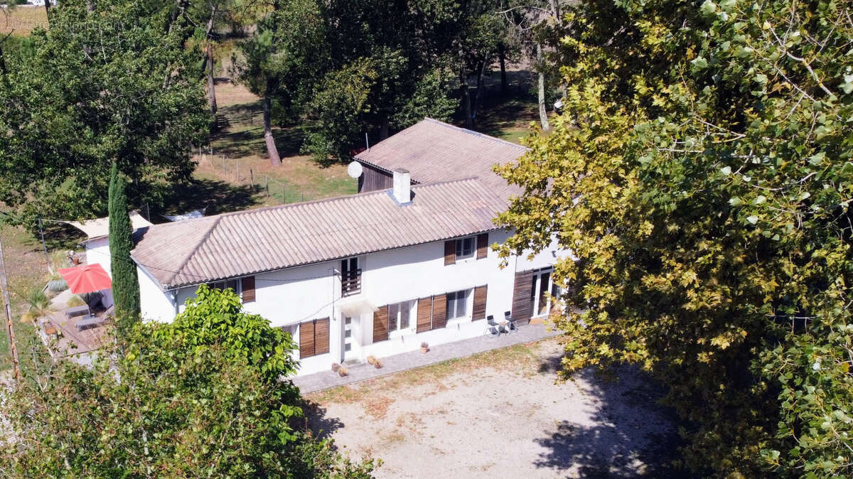 Maison à GREZET-CAVAGNAN