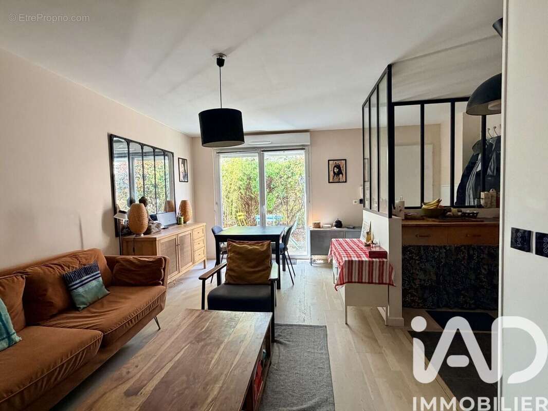 Photo 2 - Appartement à VILLEMOMBLE
