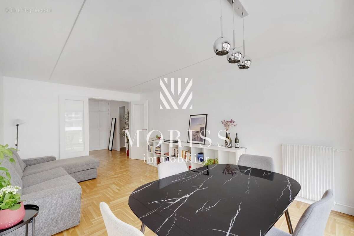 Appartement à PARIS-11E