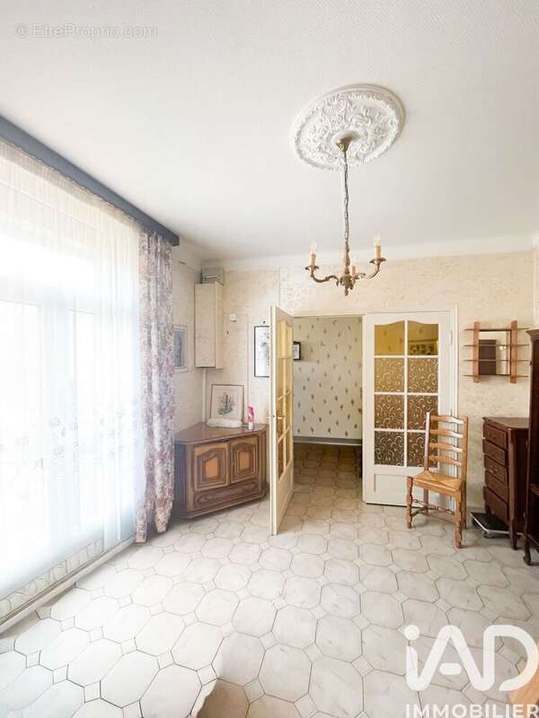 Photo 2 - Maison à SAINT-QUENTIN