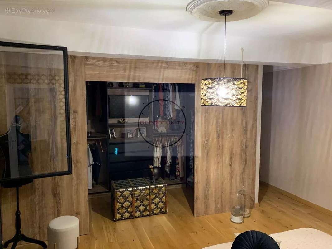 Maison 300 m² à Orleix  - photo 9