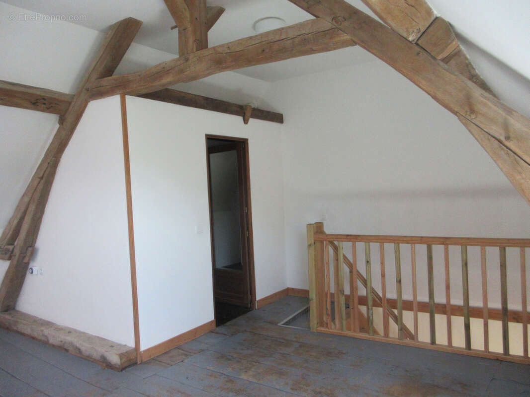 Maison à ARGENTON-SUR-CREUSE