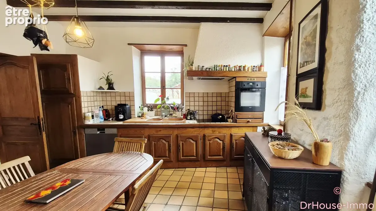 Maison 149 m² à Mareugheol  - photo 5