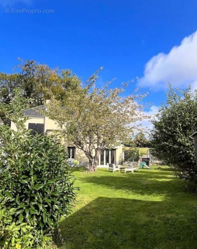 Maison à ECRAINVILLE