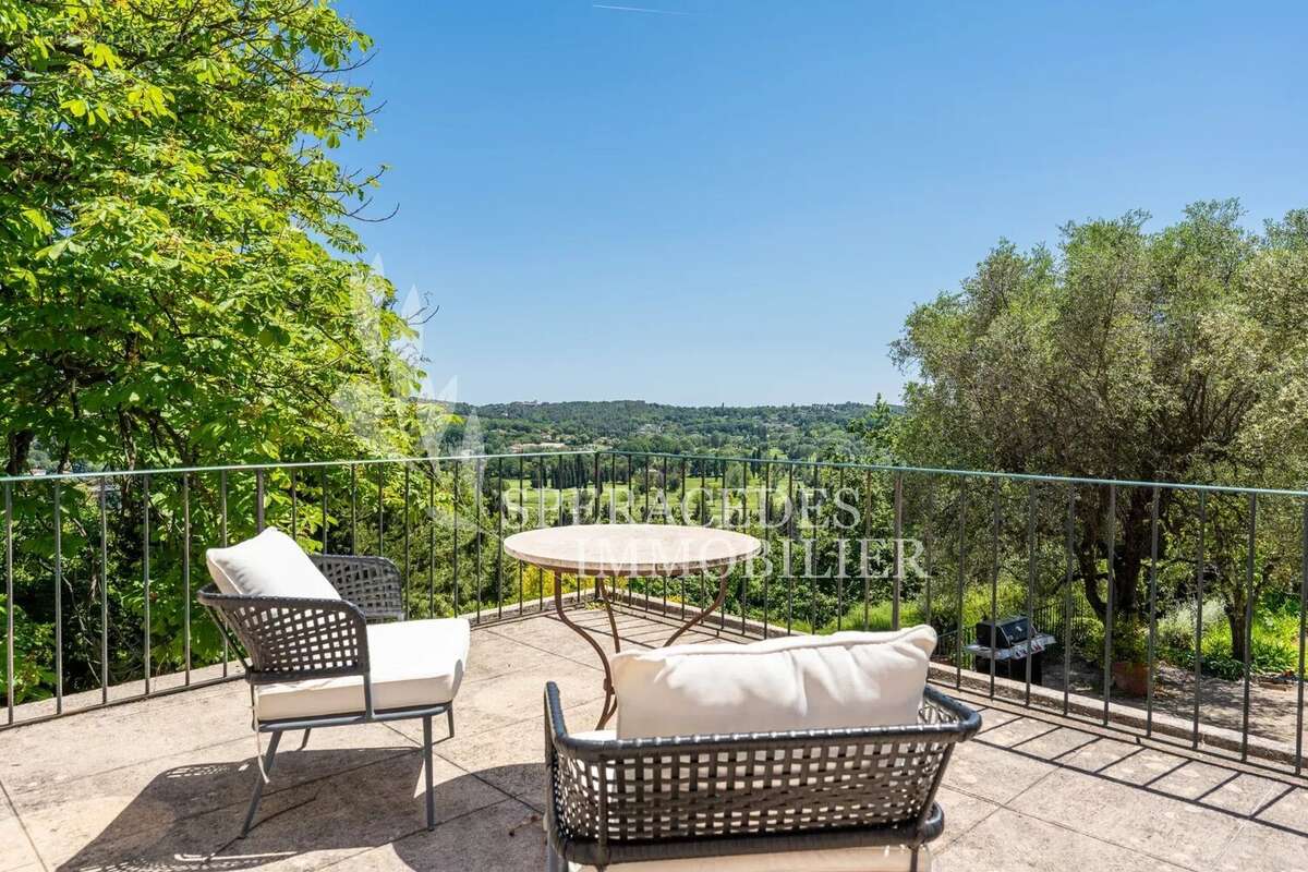 Opio - Belle propriété vue sur le golf 1,6 ha - photo 20