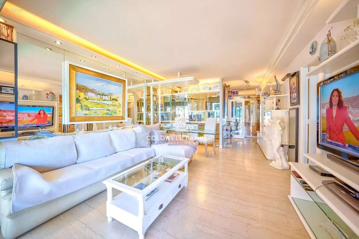 Appartement à THEOULE-SUR-MER