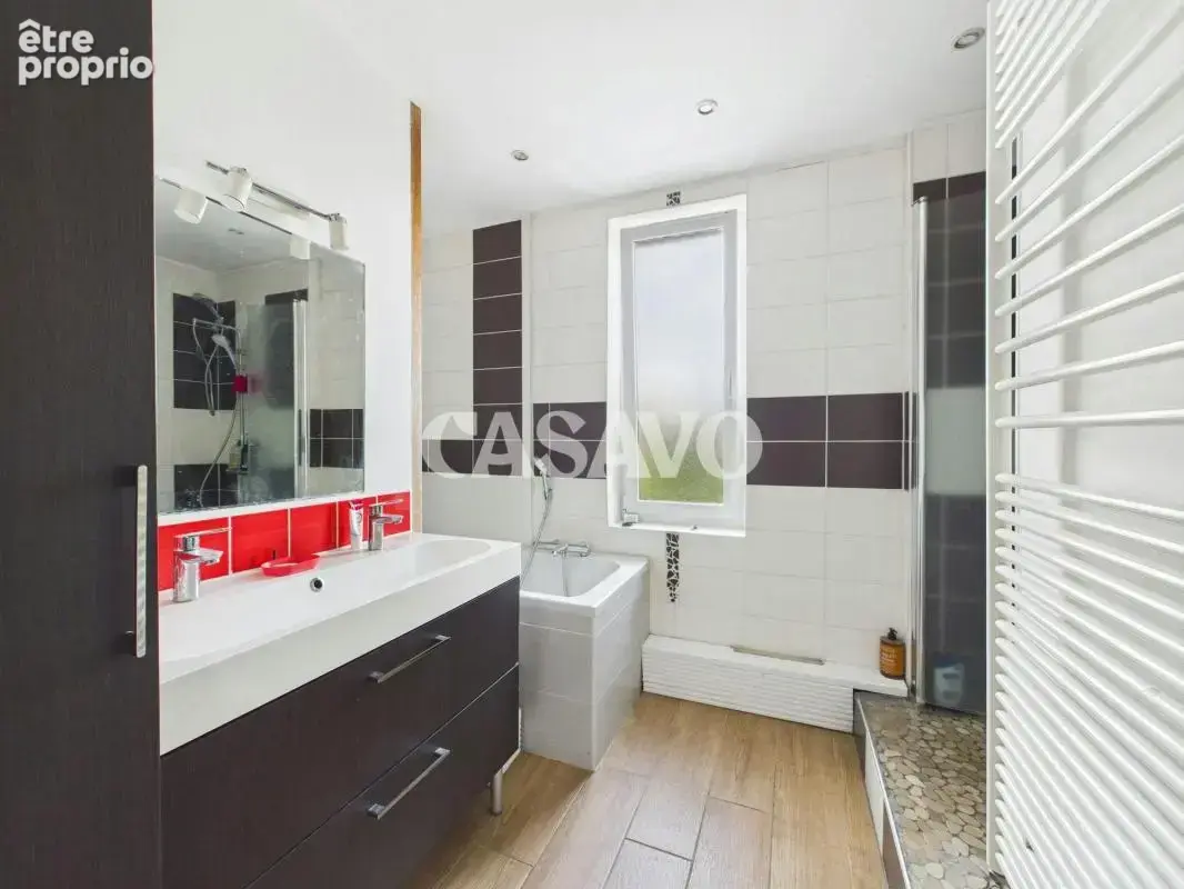 Vente Maison 5 pièces de 164m² - 69130 Écully - photo 14