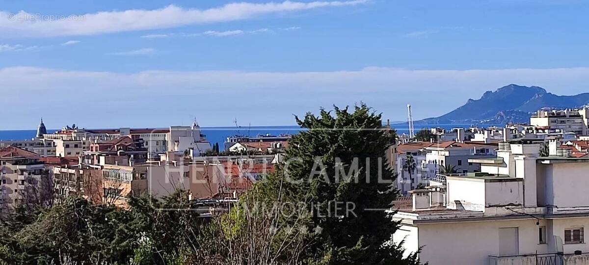 Appartement à CANNES