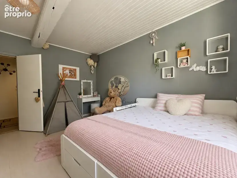 Maison coup de cœur de 88 m2avec terrasse, jardin arboré et piscine - photo 15