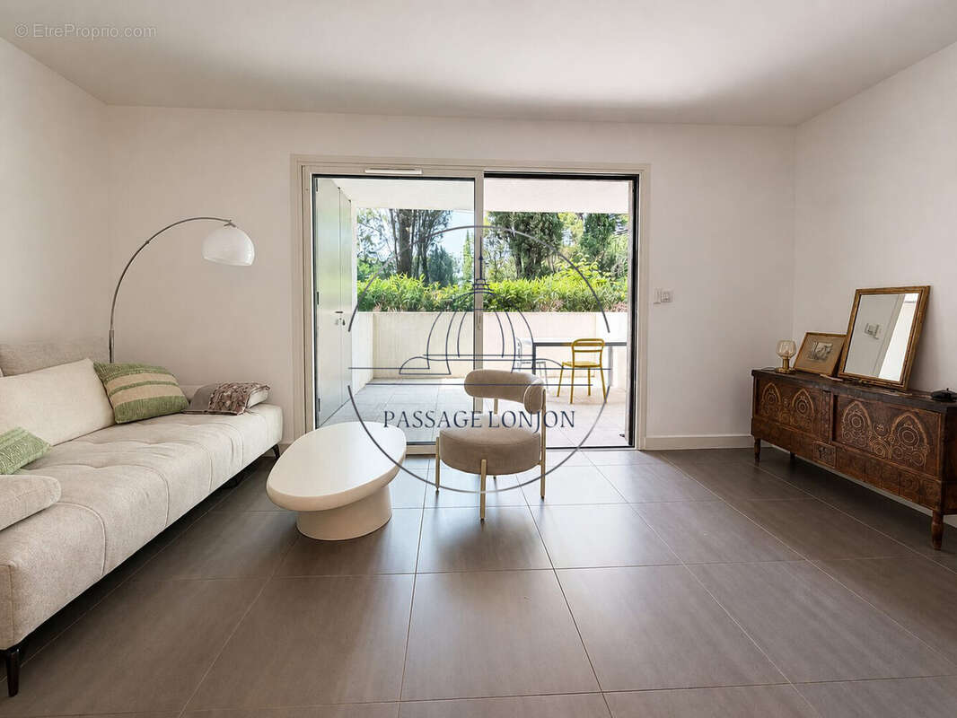 Appartement à LATTES